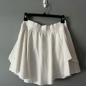 White court rival Lululemon athletic skirt size 6. brand new bought last year.